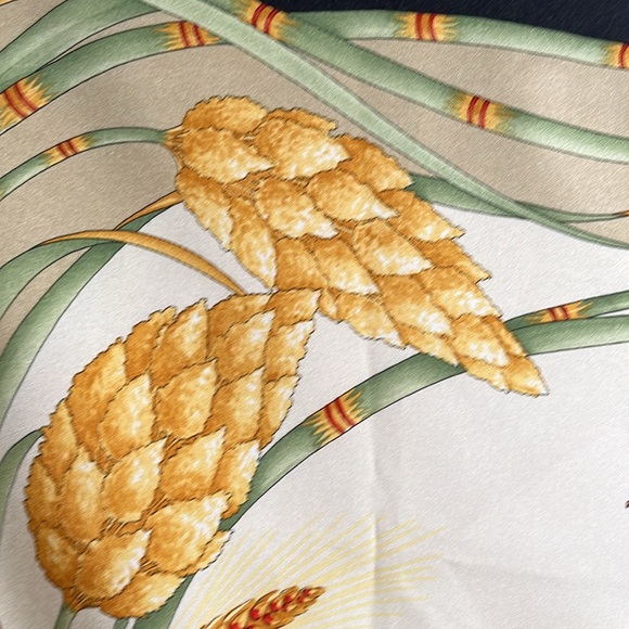 Salvatore Ferragamo Scarf Silk - Picture 11 of 13